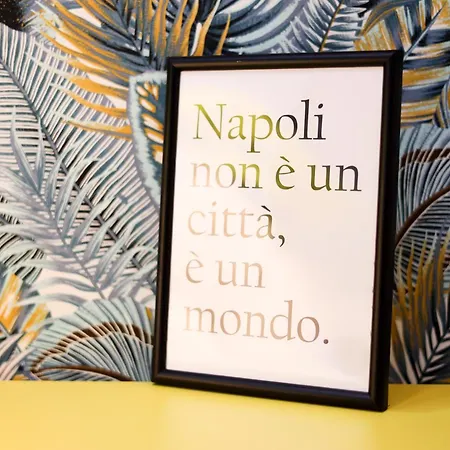 Guesthost - Track Station - With Netflix Neapel